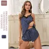 Kvinnors sömnkläder Summer spets pyjamas set satin v-hals hemkläder sexiga remkamisporter sömnkvinnor nattklänning intim underkläder