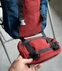 2023 LU verão cor mãe mochila multifuncional mochila esportiva leve bolsa de ombro único bolsa de peito crossbody DHL frete grátis