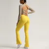 Pantalon actif 2023 Nylon Femmes Fitness Squat Proof Scrunch Deep V Back Yoga Pantalon Taille Haute Entraînement Gym Flare Legging Ruché Sport Tenue