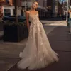 Berta Abiti da sposa in pizzo Abiti da sposa a pieghe Appliqued senza spalline Scollatura A Line Tulle Lunghezza del pavimento Vestido De Novia