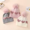 Hoeden Herfst Winter Baby Gebreide Muts Zachte Pompom Born Beanie Cap Leuke Liefde Hart Gehaakte Warme Baby Meisjes Bonnet