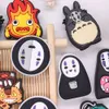 Großhandel 100 Stücke PVC Japanische Anime Charakter Katze Schuh Charms Kein Gesicht Mann Dekorationen Für Erwachsene Armband Schnalle Clog Geburtstagsgeschenke
