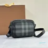 Borsa da uomo firmata per uomo a tracolla intrecciata moda lusso tracolla in pelle regolabile tracolla chiusura con zip dipinta a mano