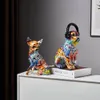 Objetos decorativos estatuetas entrada de casa gabinete de vinho decorações de escritório resina artesanato simples criativo pintado quarto cor decorações de cachorro 230914