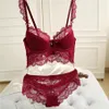 Nouveau design femmes sexy gaze dentelle broderie spaghetti sangle bustier gilet et shorts culottes twinset perspective sexy underw256w