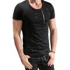 Abiti da uomo B3479 Foro Strappato T-shirt da uomo T-shirt a maniche corte Fitness Abiti estivi Divertente Solid Tshirt Streetwear Slim Tops Tees