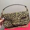 Леопардовая сумка-багет, женская сумка-цепочка, дизайнерская сумка, сумка с верхней ручкой, сумка через плечо, мини-кошелек, сумка-клатч, плюшевая кожа, магнитная фурнитура, пряжка с клапаном