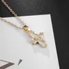 Ciondoli Bella collana con ciondolo croce di cristallo per le donne Piccolo ciondolo elegante banchetto matrimonio gioielli amuleto regalo 230915