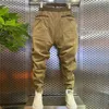 Pantaloni da uomo pantaloni di velluto a coste uomini piccoli piedi di harem pantalone pantaloni hip hop slim cot -door joggers per pantaloni del suolo facei primaverili di abbigliamento autunno 230915