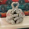 Décorations de jardin 2pc éléphant résine ornements paysage amoureux des animaux embrasser statue décoration de la maison cadeau de vacances