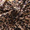 Szaliki 100 Twill Silk Scalf Women Leopard 2023 Drukuj Square Larch Bandana Luxury chusteczka hidżab żeńska głowa faulard 230914