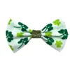 Vêtements pour chiens Noeuds papillon en tissu Cravate coulissante ST Patricks Day Collier Trèfle Accessoires Vert Pet 230915