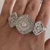 Koronna bransoletka ślubna Oszałamiająca luksusowa biżuteria 925 srebrna napełnienie księżniczki Cut White Topaz CZ Diamond Party