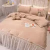 Conjuntos de cama Princesa Lace Ruffles Colcha Set Ice Silk Bed Sheet Quilt Cover Fronhas Lavadas Luxo Cor Sólida Roupas