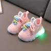 Athletic Outdoor Baby Elementy oddychające swobodne buty 2023 LED LED Illumined Boy Walking Girl 230915