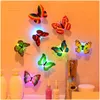 Luci notturne Magia romantica Farfalla colorata Luce decorativa adesiva Led Ideale per la camera da letto dei bambini Illuminazione a goccia per interni Dhaxf