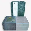 Hochwertige Top-Luxus-Uhrenboxen, quadratisch für Uhrenbox mit Broschüre, Karte und Papieren in englischer Sprache. Schwarze Handtasche mit Geschenk b256M
