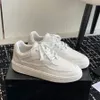 7A Topkwaliteit Wit Zwart Lederen Veterschoenen Casual Comfortabel Merk Tennis Loopschoenen Designer Schoenen Fabrieksschoeisel