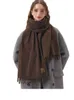 スカーフ冬のシンプルなソリッドカラーアクリルスカーフ女性の2023タッセルアウターショールを防ぐための汎用性の高い温かい首230914