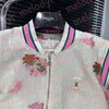 Jacquard Flower Jackets Kobiety Krótki styl Cardigan Metal Letter Contrast Kolor Płaszcz Designer ciepły stojak na szyję kurtkę