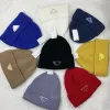 Stickad hatt designer beanie cap mens höst vinter mössor lyxskalle mössor casual monterade 15 färger hatt kvinnor beanies hattar cyg239158-6
