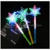 Autres fournitures de fête festive Sparklebrite LED bâton de lumière clignotante - conception de flocon de neige papillon cadeau unique pour les fêtes de concerts Speci DH70L