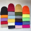 Berretti Beanie/Teschio Cappelli invernali unisex Solidi Caldi Cappelli lavorati a maglia morbidi Autunno Acrilico Cappellini Hip Hop Berretti Skullies da donna per donna Uomo Dropshipping 230914