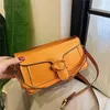 Billig 80% rabatt på nischdesignstrukturen 2023 Nya utländska kvinnors crossbody Small Square Bag Code 899