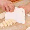 50xplastic doughアイシングフォンダンスクレーパーケーキベーキングペストリーツールを飾るプレーンスムーズなspatulas甘いケーキカッターbre281m