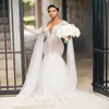 2021 Arabski Aso Ebi Sexy Luksusowe sukienki ślubne syreny Bridal Sukienka Deep V szyja złudzenie koronkowe suknie kryształów z Cape344X