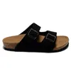 Birkestocks tofflor Boston Clogs Sandal Designer Sneakers CLOG Sandaler Arizona Män kvinnor glider svart vitt mocka läder spänne remplattform platt bilder