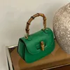 TOTES Designer Bag Lüks Ünlü Ürün Tote Çanta Omuz Kayışı Yüksek Kaliteli Deri Kadın Bambu Knot Başlıklı Yüksek Omuz Çantaları22 Şık