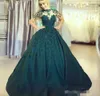 Vintage Hunter Green Quinceanera Dresses Satin Lace Applique Jewel Neck Long Issuion Sleeves Luxury Beaded Sweet 16 Prom Ball Gown