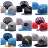 Moda Hip Hop Accessori moda classici Colore nero Visiera piatta Berretti chiusi a grandezza naturale Sport da baseball Cappelli aderenti per tutte le squadre