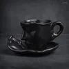 Mugs European Retro Bar Creative Gift Sculpture Couple Mug Exquisite Matte Ceramic Coffee Cup Saucer Set