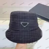 Designer Bucket Hat Winter Fisher Hats Solid Letter Brodery Flat Bucket Hat Outdoor Activity Beach Unisex Stylish Popular 239152pe