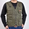 Gilets pour hommes Hommes Coton Multi Pocket Vest Summer Mâle Casual Mince Veste sans manches avec de nombreuses poches Mens Pographer Baggy Gilet 230914