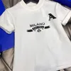 Set di vestiti per neonati T-shirt e pantaloncini estivi Set di design di lusso Top Pantaloncini Lettere Stampa Ragazze Bambini Abbigliamento da esterno in due pezzi