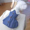 Одежда для собак Платье для домашних животных Мягкая текстура Удобный кукольный воротник с сердечным узором Кружевная джинсовая одежда для кошек Повседневная одежда