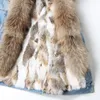 Женская джинсовая куртка Maomaokong из искусственного меха, парка, зимняя женская парка, пальто с воротником из натурального меха, капюшон из натурального меха енота, подкладка из натурального меха кролика, роскошная 230915