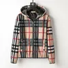 Varumärkesdesigner Herrjacka Autumn/Winter Sweater DrawString Integrated Hat Plaid Stripe Print Classic Versatile Casual Loose Jacket Asiatisk storlek M-XXXL