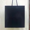 Fashion Classic Black Present Bag Paper Bags Handväska Lagring Fodral för damer Favorit Vogue -artiklar VIP -gåvor234s