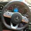Nuova manica cucita a mano per volante con marcatura rossa in fibra di carbonio 5D e pelle scamosciata nera per Mercedes Benz A W177 2018-192695