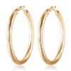 NOWOŚĆ COMUNGS Fashion Womens 18K żółte złote kolczyki obręcze Huggie Charms Ear Studs Biżuteria do imprez280t