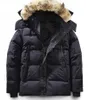 Mens Down Parkas Mens Winter Down Jackets Parkas Quente ao ar livre lazer esportes Wyndham casacos jaqueta pato branco à prova de vento parker longo colar de couro boné quente pele real st