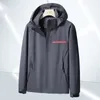 Mensjackor Designer Windbreaker Rainproof Jacket Tröja Tryck Mänskjorta Skjorta Kvalitet Rund ärm Topp 98ic#