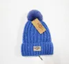 Stickad päls pom hatt modedesigner Skull Cap Letters Beanie Men and Women Unisex Cashmere Qualityaa69