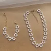 Charms Elegant Flower Pearl Collier Vintage Couche Chokers pour femmes tendance belle chaîne Décorations inhabituelles Bijoux de mode 230915