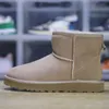 أحذية أسترالية نساء Ultra Mini Snow Boots مصمم الشتاء الكلاسيكي القصيرة II Boot في الكاحل من جلد الغنم الحفاظ