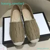 designerski płótno Espadrilles Spring Spring Designer Mokestwary 100% prawdziwy skórzany Matelasse Rozmiar EU34-42 Cap Fareks Flats Luksus Classic Wygodne